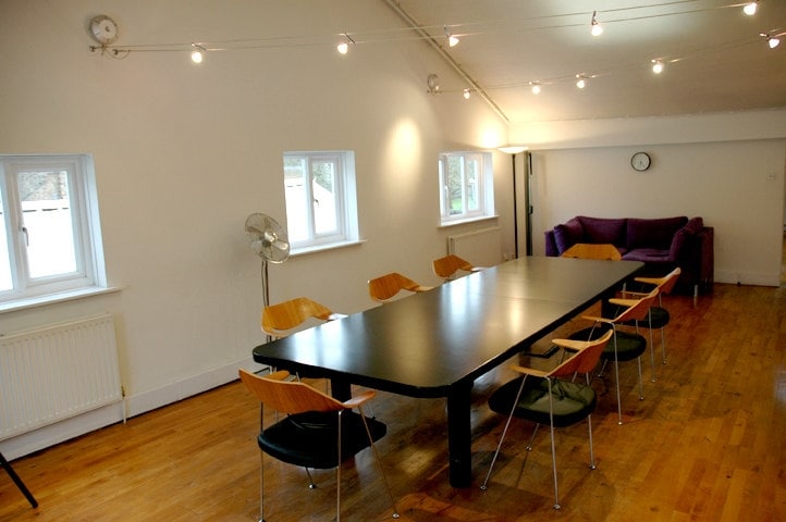 64-78 Glentham Rd, London for lease - Building Photo - Image 2 of 9