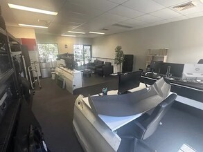 41-51 Huntley St, Alexandria à louer Photo intérieure- Image 2 de 2