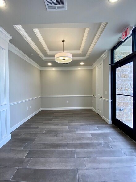 20008 Champion Forest Dr, Spring, TX à louer - Photo intérieure - Image 3 de 7