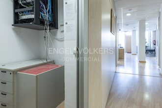 Commerce de détail dans Barcelone, Barcelona à louer Photo intérieure- Image 2 de 44