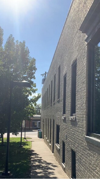 534 E Main St, Charlottesville, VA for lease - Building Photo - Image 2 of 3