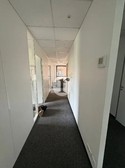 Bureau dans Wambrechies à louer - Photo intérieure - Image 2 de 5