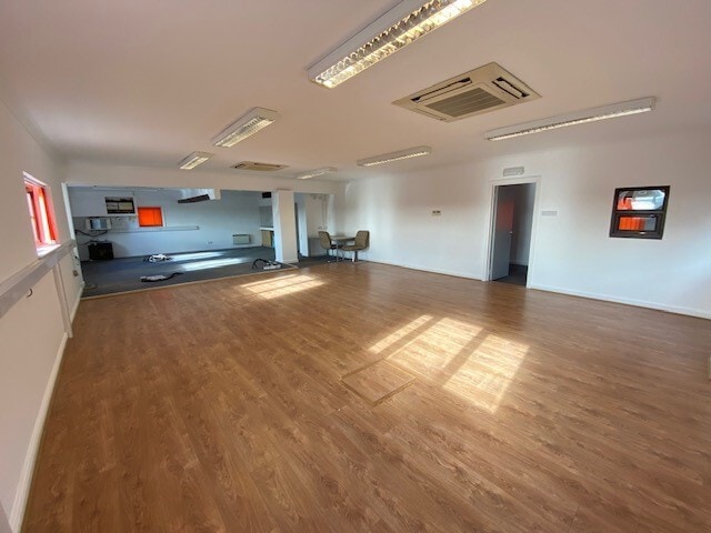 1 Bath Rd, Newbury for lease Interior Photo- Image 1 of 3