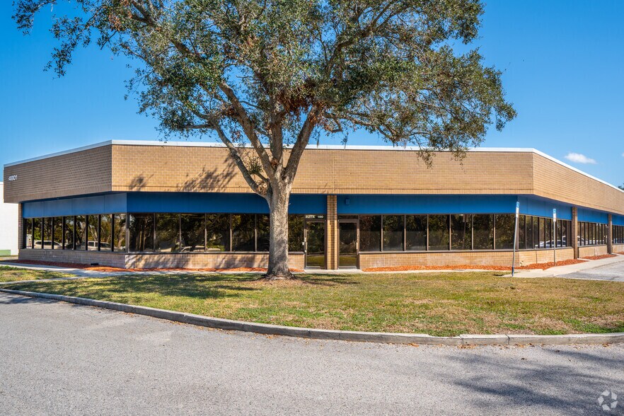 4801 George Rd, Tampa, FL à louer - Photo du bâtiment - Image 3 de 11