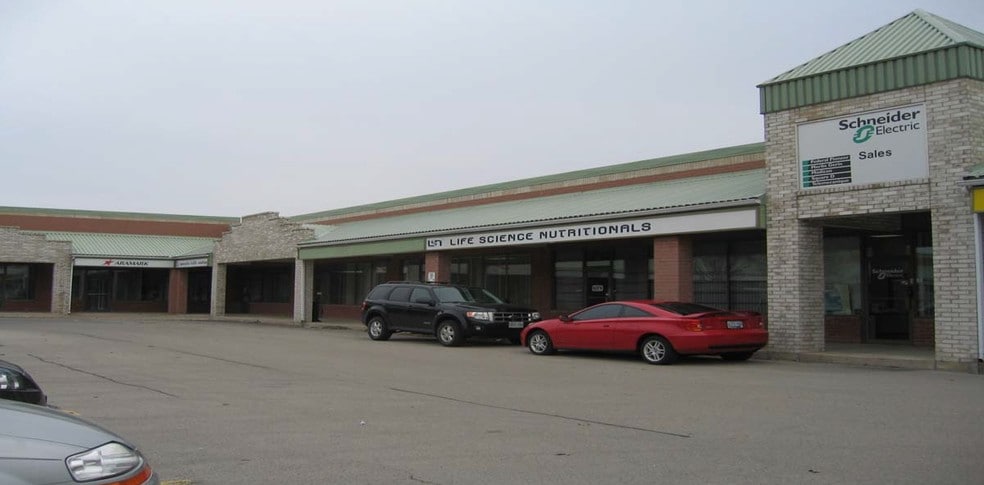 903 Barton St, Hamilton, ON à louer - Photo du bâtiment - Image 2 de 8