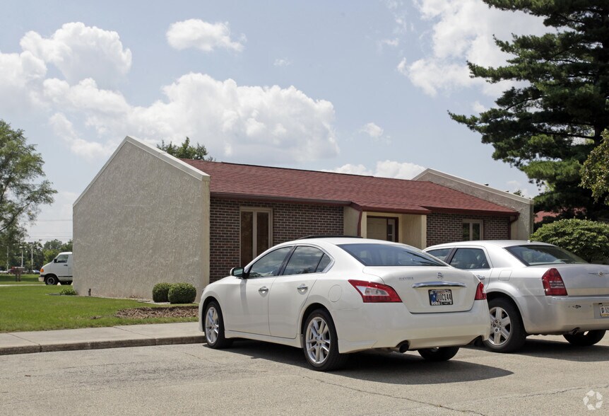 2700-3 Wilden Ave, Goshen, IN à vendre - Photo du bâtiment - Image 2 de 2