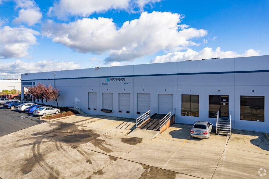 3391-3399 Arden Rd, Hayward, CA for lease - Building Photo - Image 3 of 8