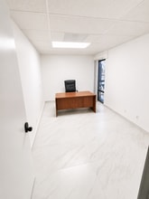 6920 Miramar Rd, San Diego, CA à louer Photo intérieure- Image 1 de 2