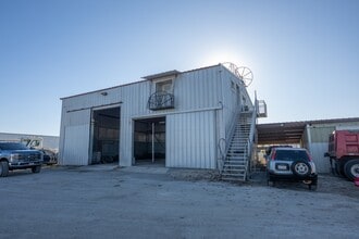 7765 Fm 482, New Braunfels, TX for lease Interior Photo- Image 1 of 37