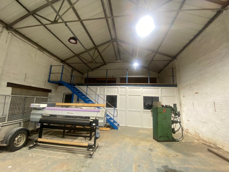 Sharrocks St, Wolverhampton for lease - Interior Photo - Image 3 of 5