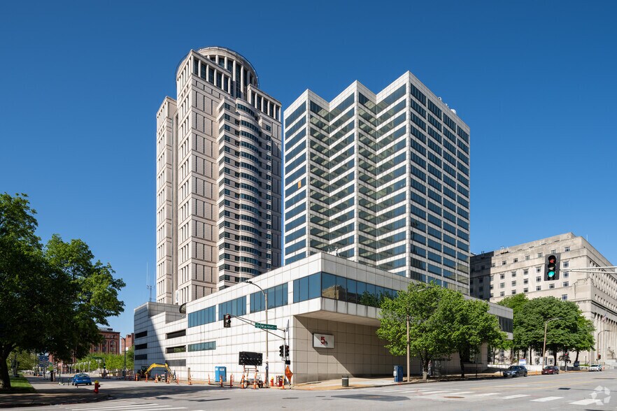 1010 Market St, Saint Louis, MO à louer - Photo du bâtiment - Image 3 de 6