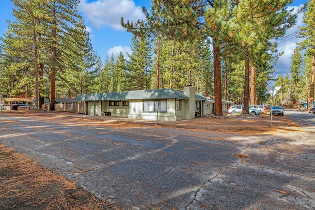 More details for 2975 Sacramento Ave, South Lake Tahoe, CA - Multifamily for Sale