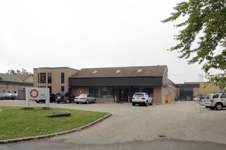 Plus de détails pour 190 Hempstead Dr, Hamilton, ON - Industriel à vendre