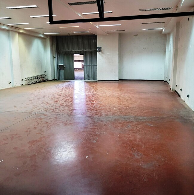 More details for Calle de María Tubau, Madrid - Industrial for Lease