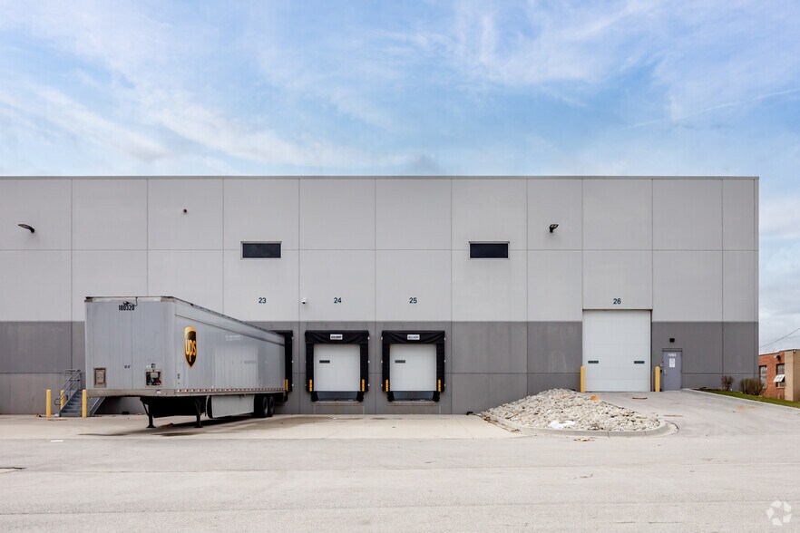 1055-1065 Sesame St, Bensenville, IL à louer - Photo du bâtiment - Image 3 de 3