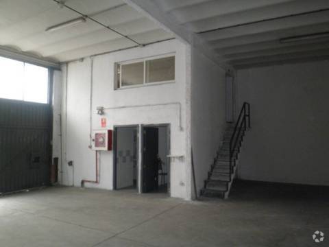 Industriel dans Fuenlabrada, Madrid à vendre - Photo du bâtiment - Image 2 de 11