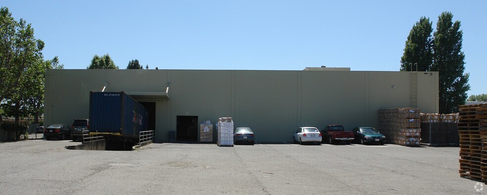 835 Fremont Ave, San Leandro, CA à vendre - Photo du bâtiment - Image 3 de 8