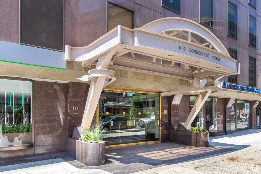 1100 Connecticut Ave NW, Washington, DC à louer - Photo du bâtiment - Image 3 de 13