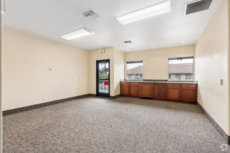 945-947 Blanco Rd, Salinas, CA à louer - Photo du bâtiment - Image 3 de 23
