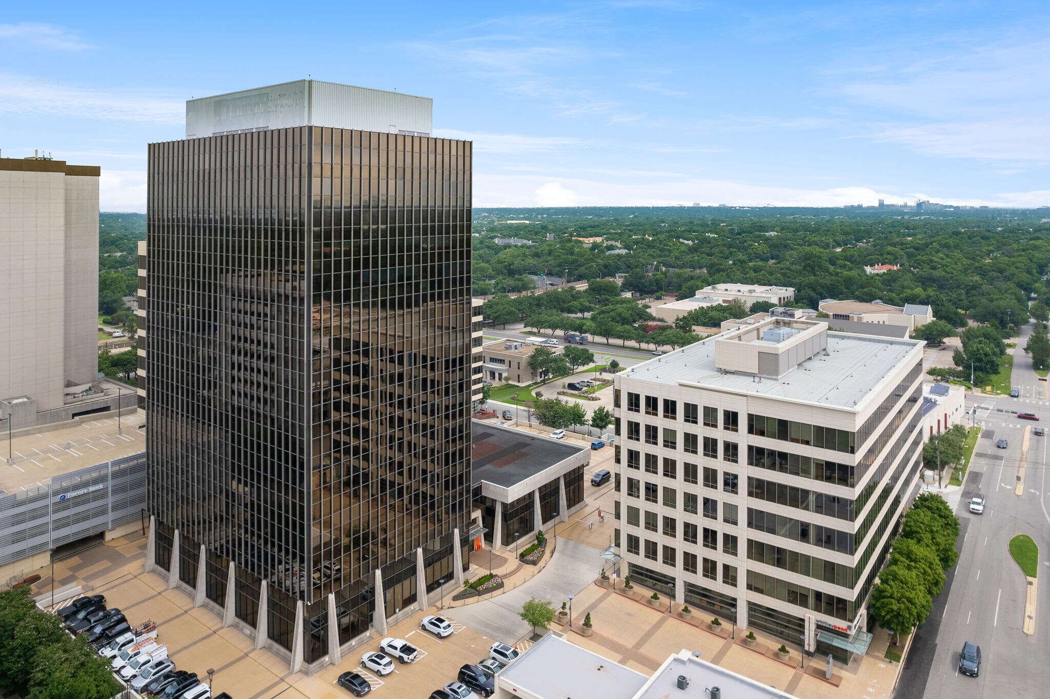 8333 Douglas Ave, Dallas, TX à louer Photo principale- Image 1 de 14