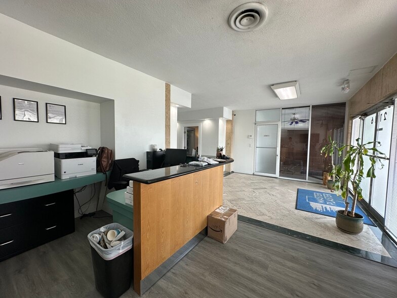 2116 N Dixie Hwy, Hollywood, FL for lease - Building Photo - Image 2 of 16