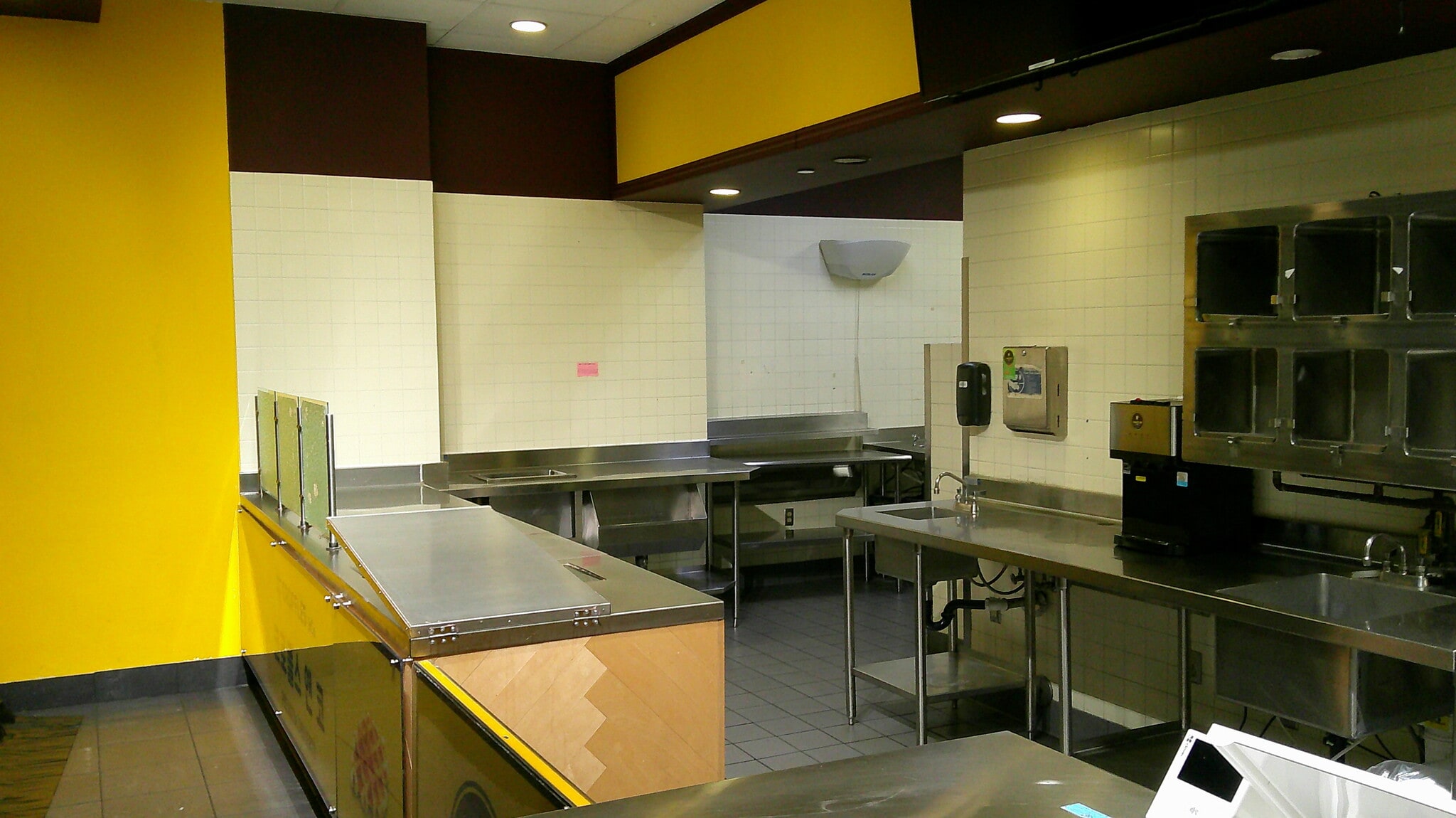 2086 Newpark Mall, Newark, CA à louer Photo intérieure- Image 1 de 1