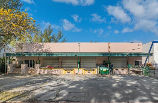 Plus de détails pour 1500 NW 96th Ave, Doral, FL - Industriel à vendre