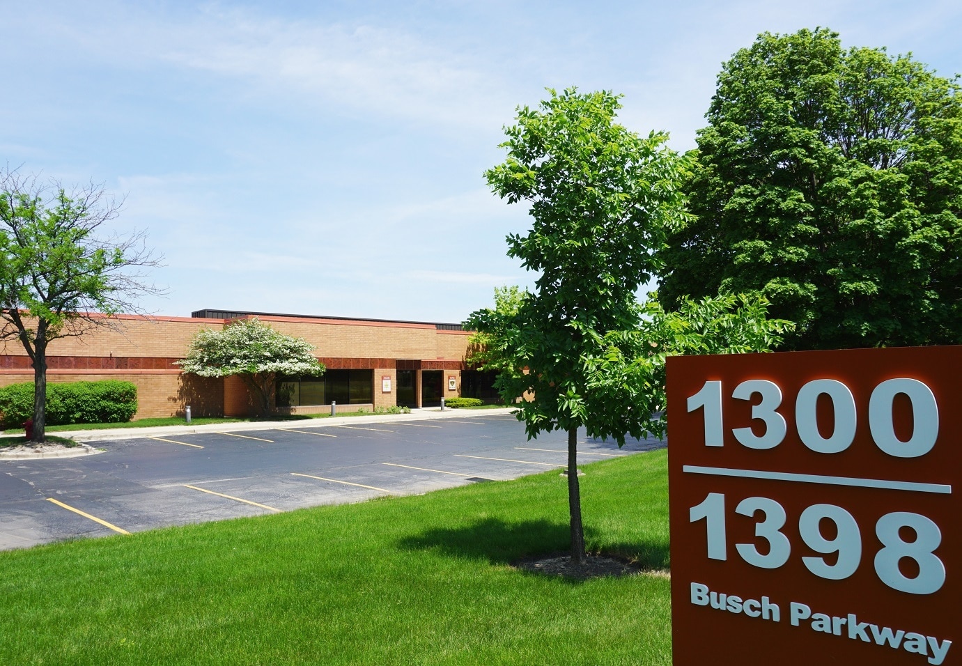 1300-1398 Busch Pky, Buffalo Grove, IL for lease Primary Photo- Image 1 of 7