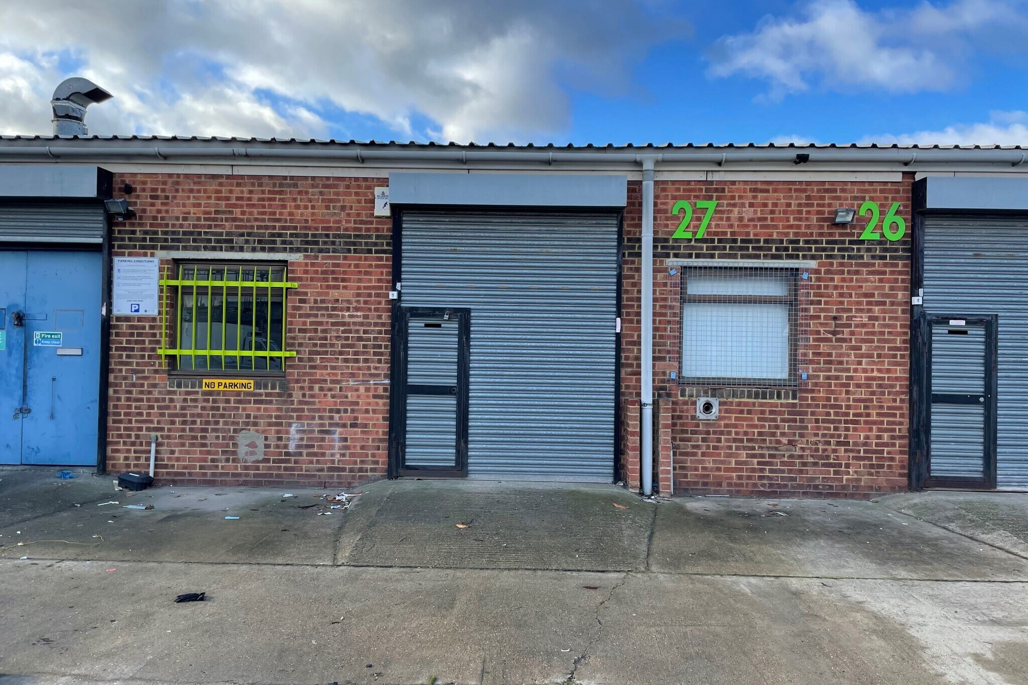 New Lydenburg St, Londres à vendre Photo du bâtiment- Image 1 de 1