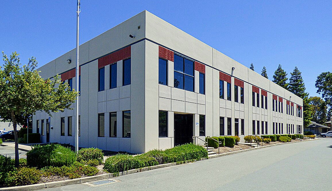 2411 Stanwell Dr, Concord, CA à vendre Photo du bâtiment- Image 1 de 1