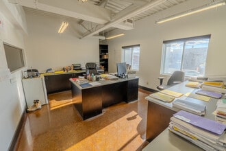 8295-8305 Creusot Rue, Montréal, QC for sale Interior Photo- Image 2 of 6