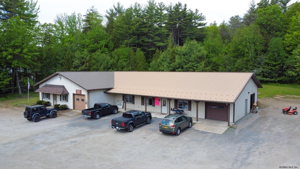 862 State Highway 30, Northville, NY à vendre - Photo principale - Image 2 de 18