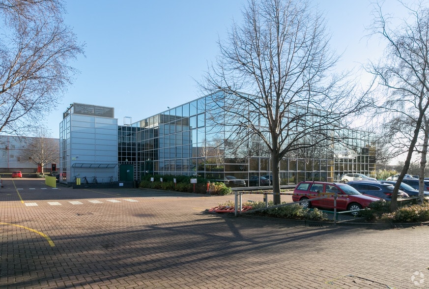 Park Ave, Almondsbury à louer - Photo du bâtiment - Image 2 de 7