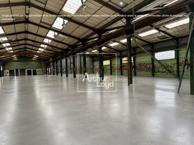 Industrial in Dammarie-les-Lys for sale - Interior Photo - Image 1 of 3