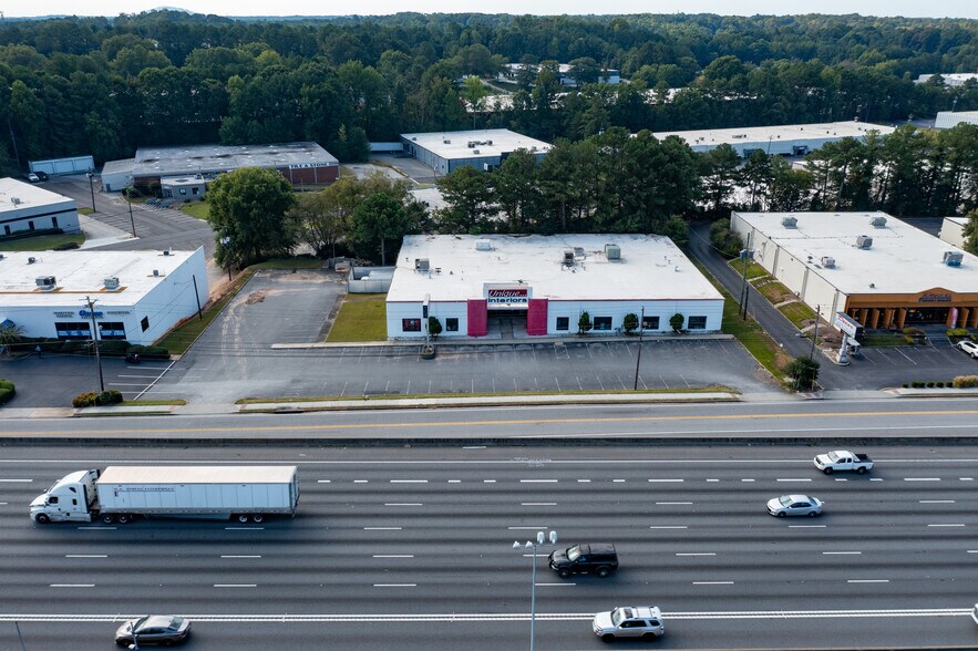 6358 Dawson Blvd, Norcross, GA à vendre - Photo du bâtiment - Image 2 de 6