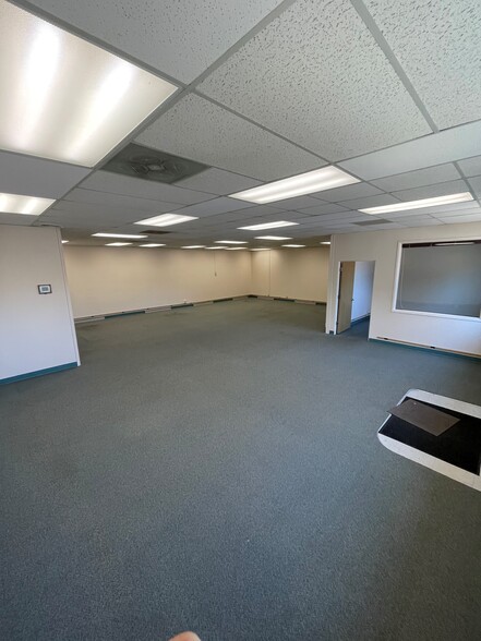 643 Union St, Salem, OR for lease - Interior Photo - Image 2 of 3