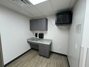 105 Newsom St, Durham, NC for lease Building Photo- Image 2 of 5