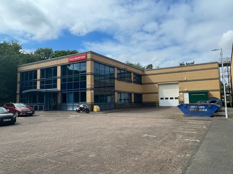 3 Brants Bridge, Bracknell for lease - Building Photo - Image 2 of 6