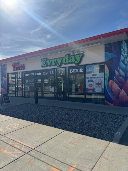 973 W North Temple, Salt Lake City, UT for lease - Building Photo - Image 2 of 12