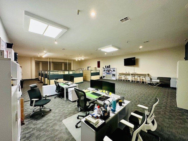 5240 W Charleston Blvd, Las Vegas, NV for sale Interior Photo- Image 1 of 7