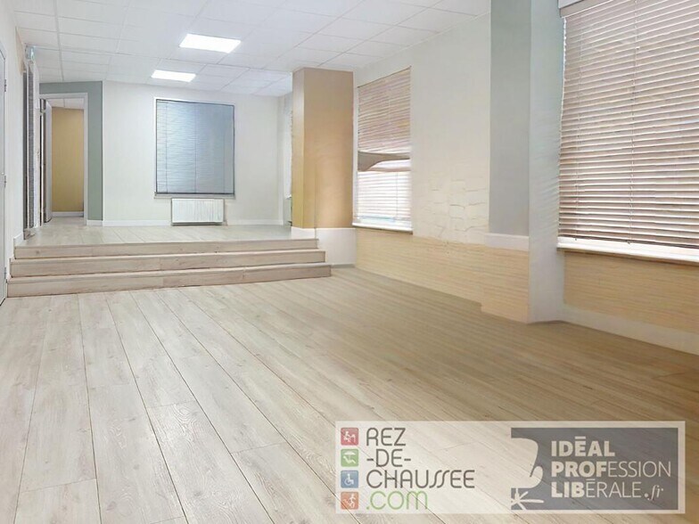 Office in Versailles for lease - Interior Photo - Image 2 of 7