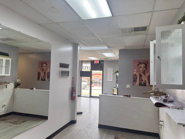 6185 Buford Hwy, Peachtree Corners, GA for lease - Building Photo - Image 2 of 12
