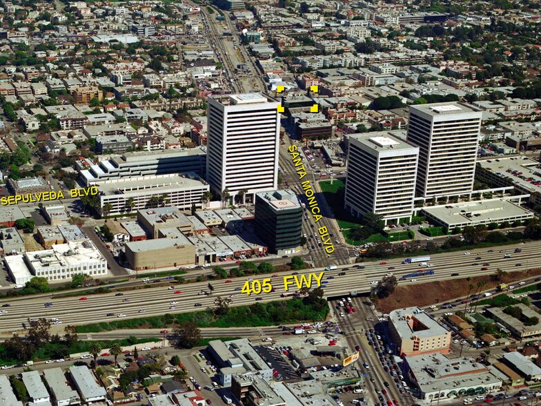 11040 Santa Monica Blvd, Los Angeles, CA à louer - Aérien - Image 3 de 15