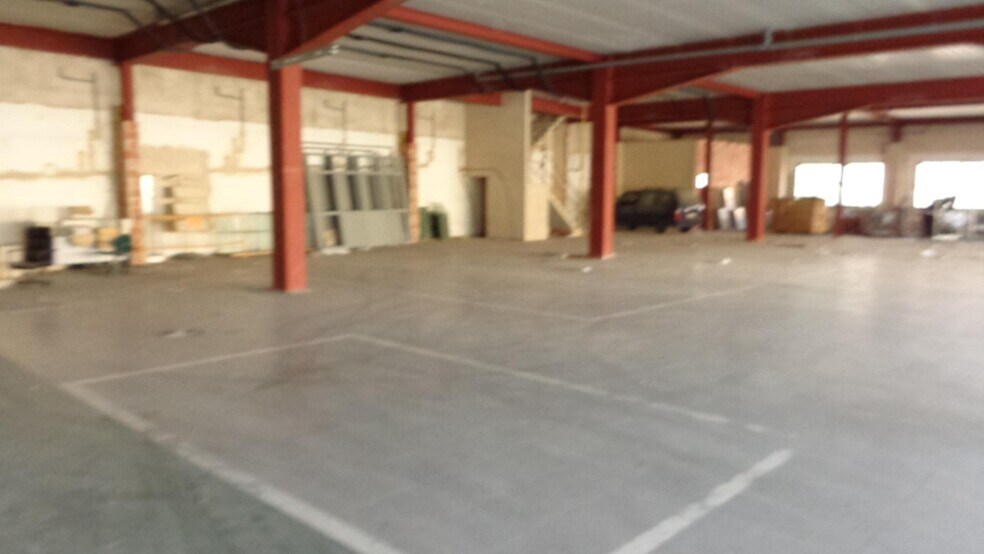 Industrial in Petrer for sale - Interior Photo - Image 2 of 13