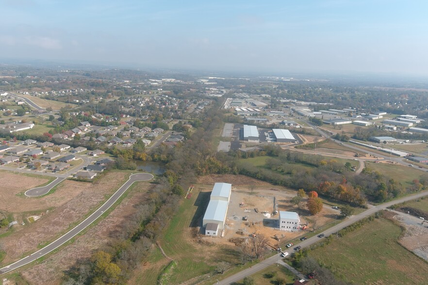 1050 Cairo Rd, Gallatin, TN à louer - Photo du b timent - Image 3 de 4