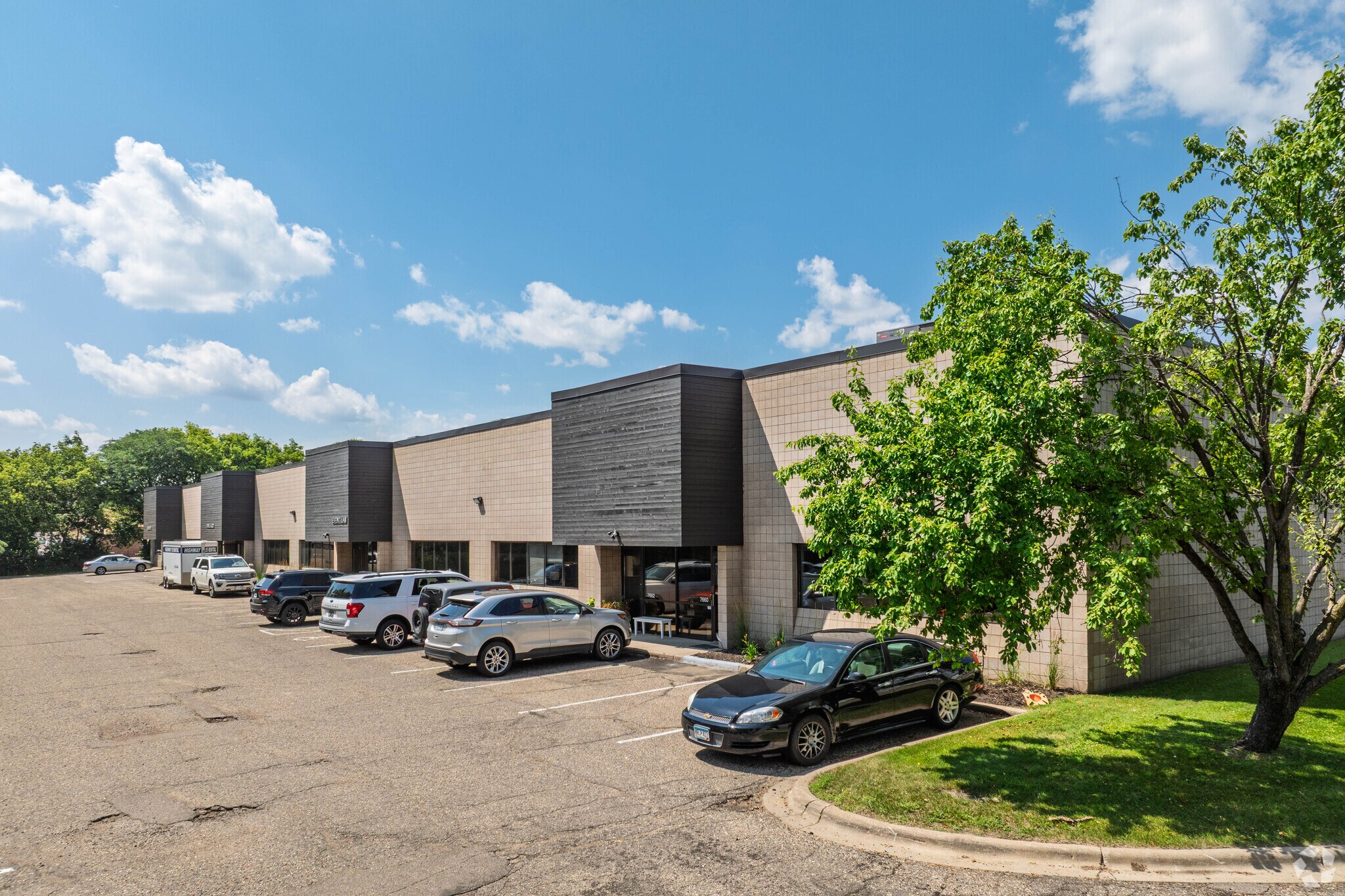 7630-7674 Washington Ave S, Eden Prairie, MN à louer Photo principale- Image 1 de 5