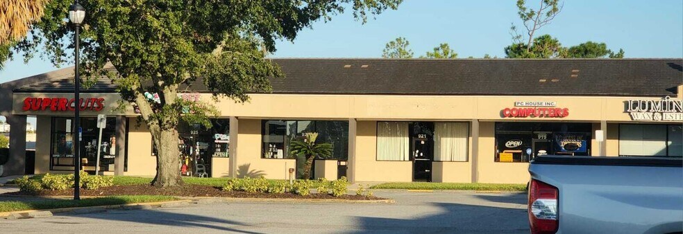 861-927 E Semoran Blvd, Casselberry, FL à louer - Photo du bâtiment - Image 3 de 4