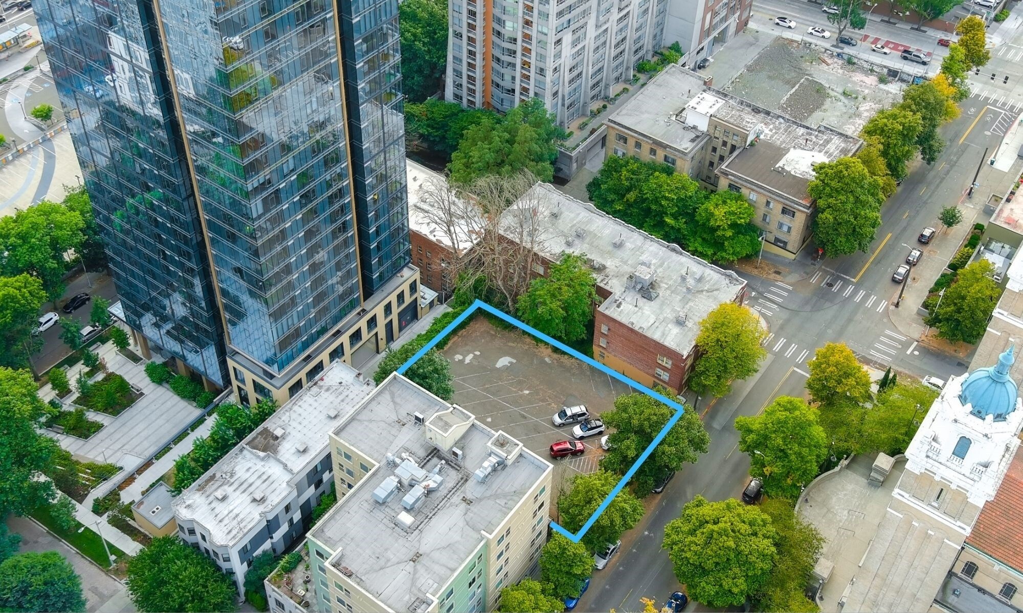 815 9th Ave, Seattle, WA à vendre Photo du bâtiment- Image 1 de 6