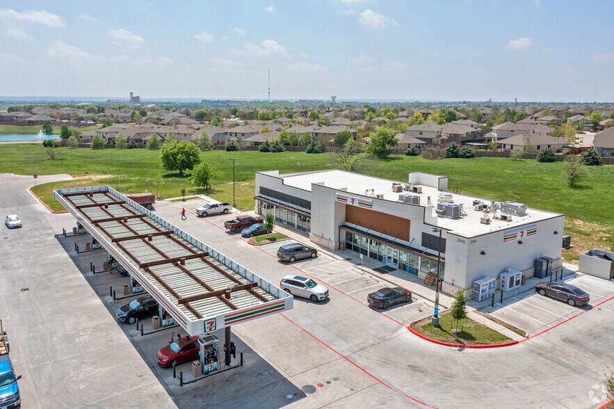 2090 Westinghouse Rd, Georgetown, TX à louer - Photo du bâtiment - Image 3 de 6