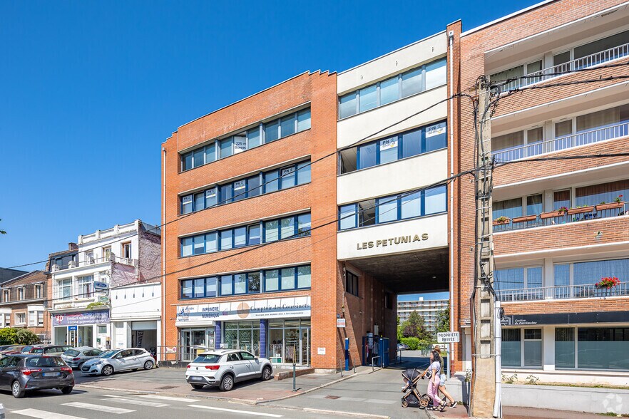 969 Avenue De La République, Marcq-en-Baroeul à louer - Photo du bâtiment - Image 2 de 8